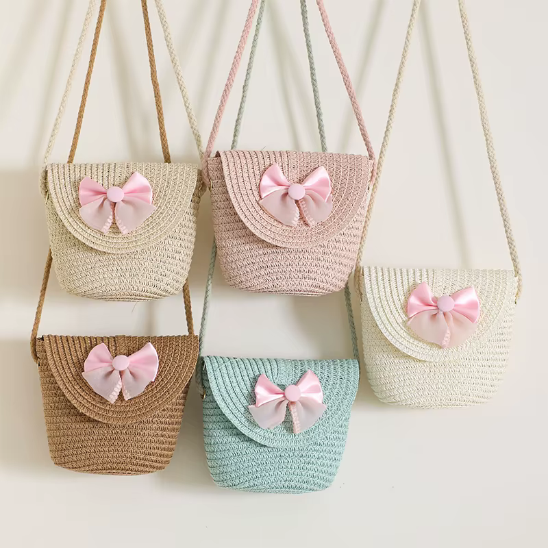 Sacs de paille à nœud rose pour filles
