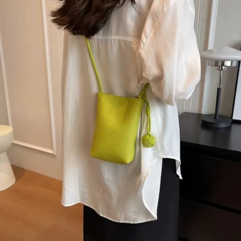 Sacs à main en cuir Pu pour femmes, sacs à bandoulière de luxe de grande capacité, sacs à rabat solide pour téléphone Portable