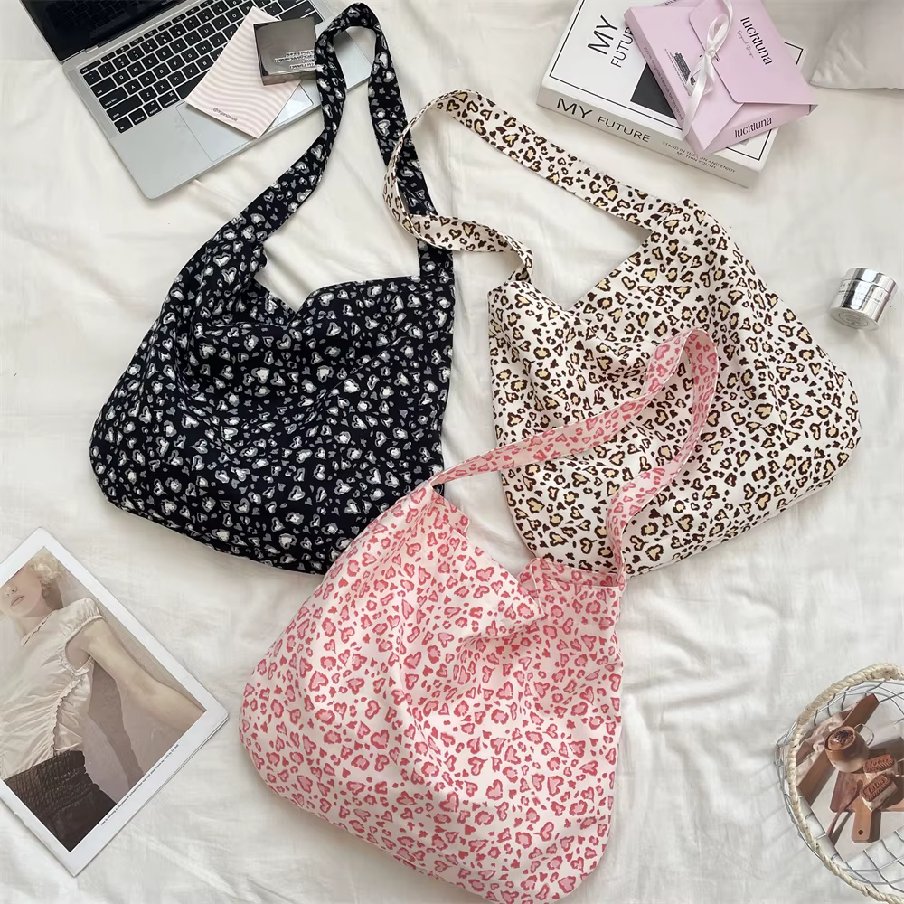 Sac à bandoulière en toile léopard rétro artistique pour femmes
