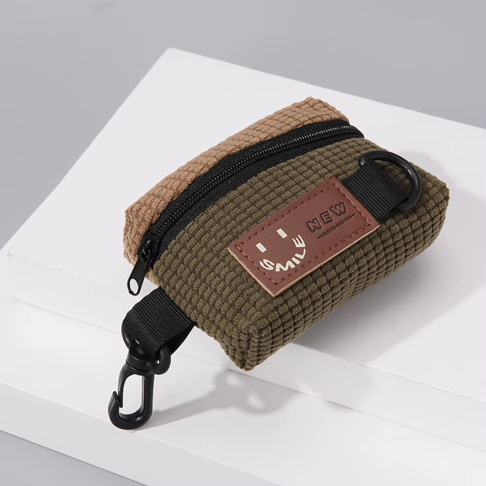 Mini pochette en velours côtelé pour clés et écouteurs