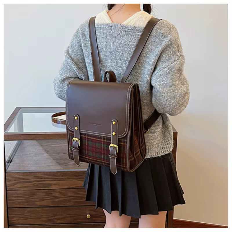 Mode PU Plaid sac à dos personnalité étudiant anglais femme loisirs sport sac à dos pour les adolescentes de l'école filles
