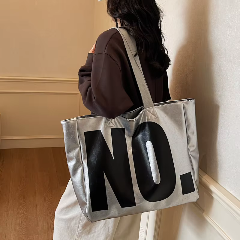 Sac fourre-tout grande capacité à motif lettres