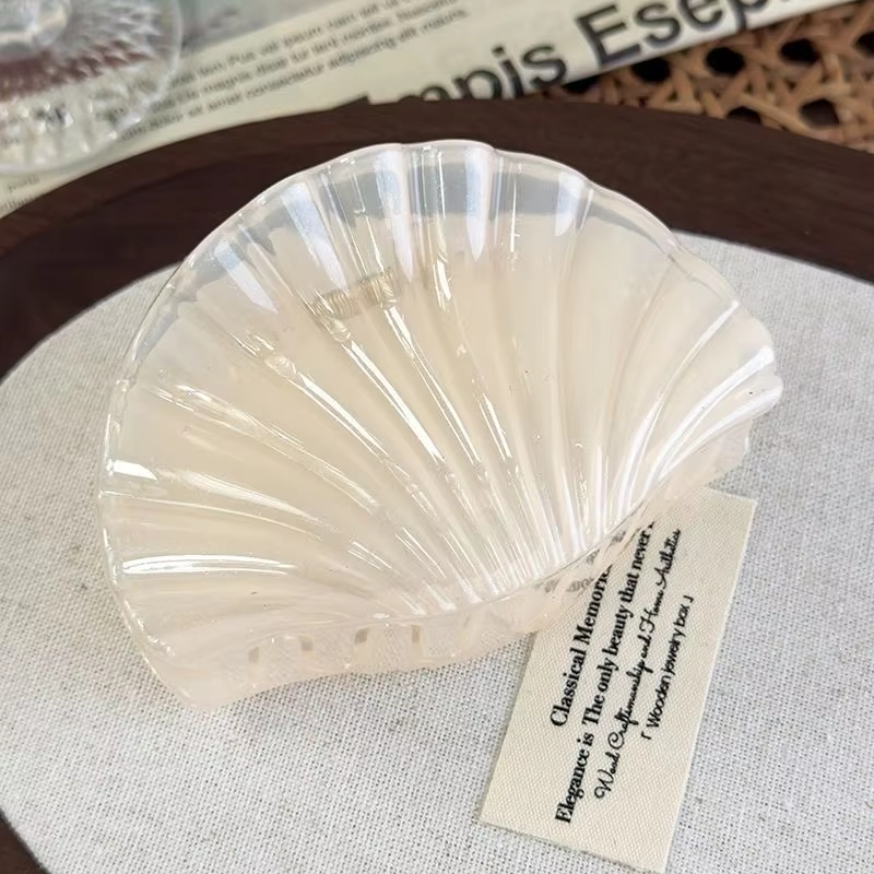 Nouvelle pince à cheveux en forme de coquille de requin