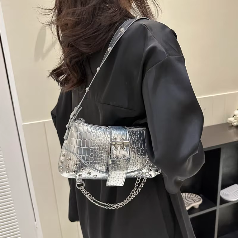 Sac à bandoulière gothique pour femmes, sac à main Style Cool, tendance Rock pour filles, chaîne à rivets Y2K pour voyage, vacances, quotidien