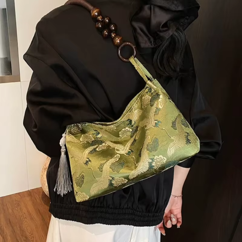 Sacs à main brodés à loquet de Style National