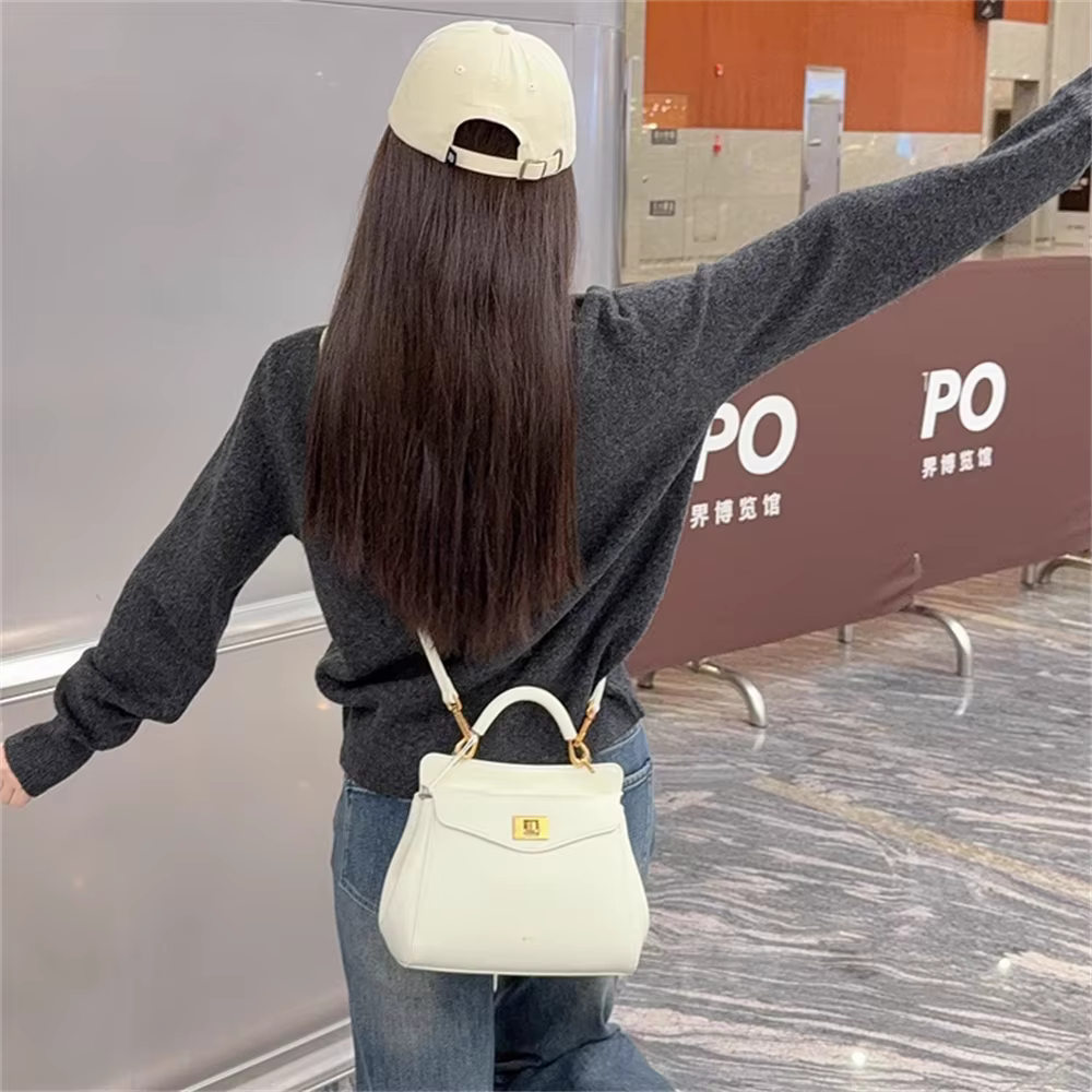 JW PEI Sac en cuir artificiel