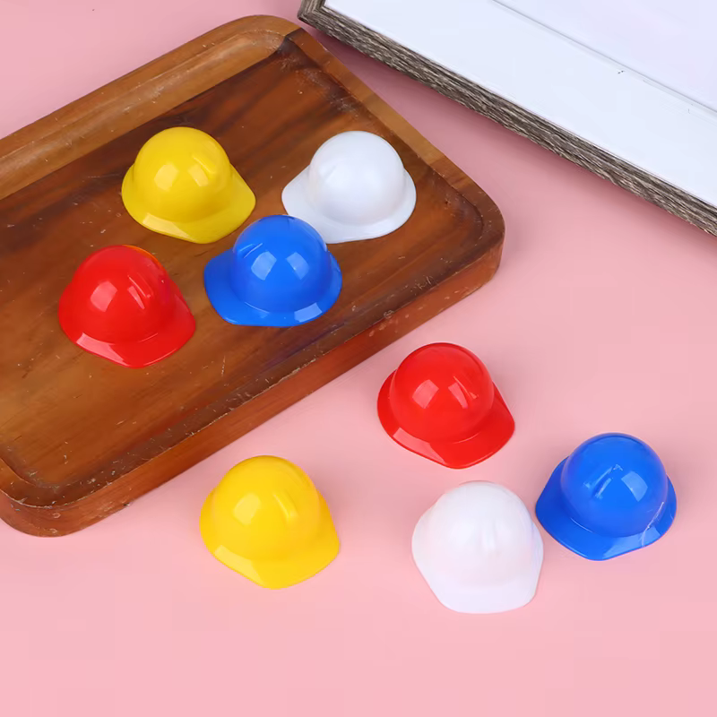 Mini casque de sécurité l'inventaire pour maison de courses