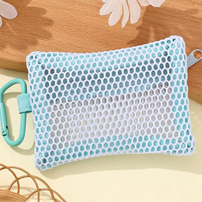 Sac de maquillage en maille transparente