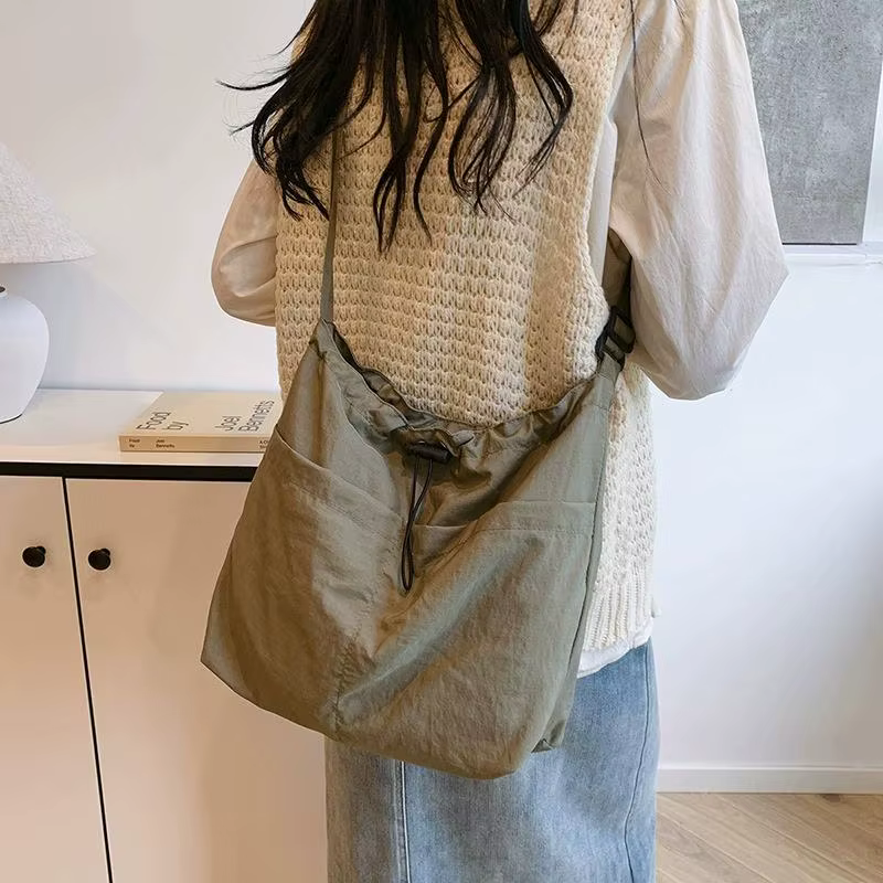 Sac à bandoulière de grande capacité pour femmes