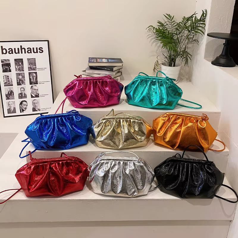Pochettes de soirée dorées pour femmes