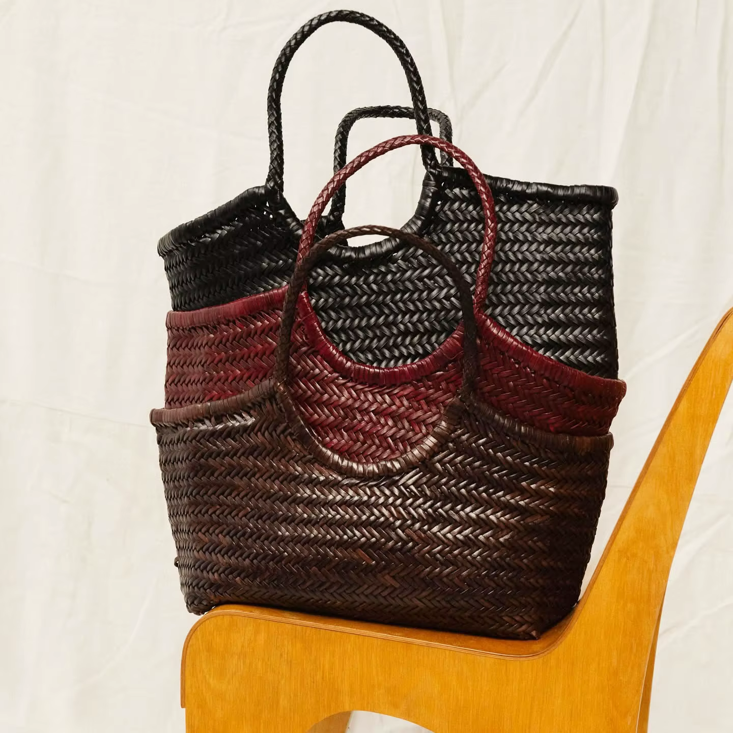 Sac fourre-tout en cuir pleine fleur tressé à la main pour femme