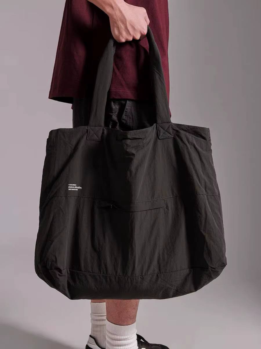 Sac fourre-tout en nylon résistant aux éclaboussures pour femme