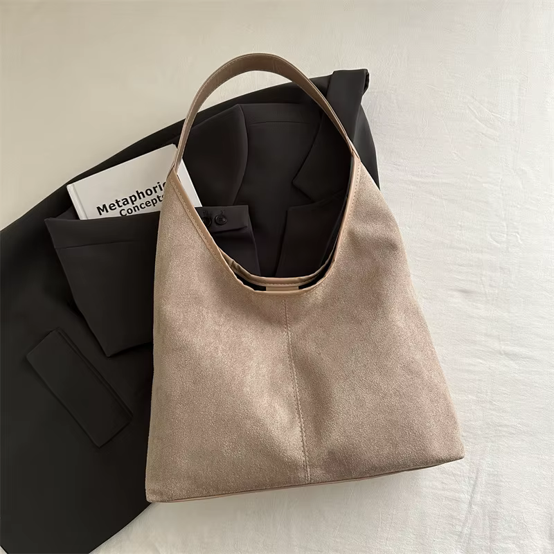 Sac sous les bras en cuir mat pour femmes