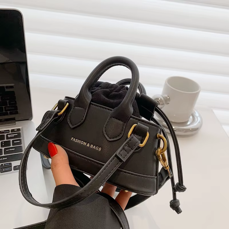 Mini Sac à Bandoulière Mignon Style Urbain Tendance Passe-Partout avec Cordon de Serrage Qualité Supérieure pour Rouge
