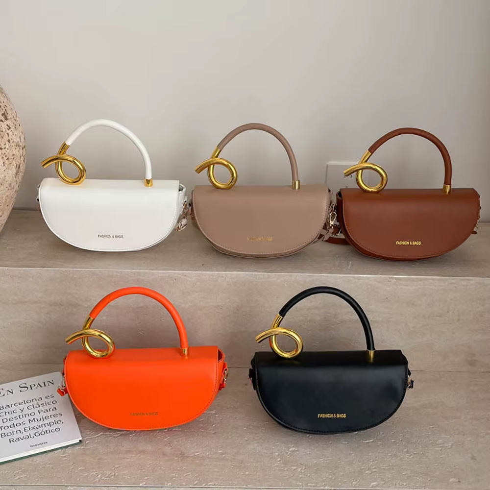 Sac bandoulière de style selle avec sangle