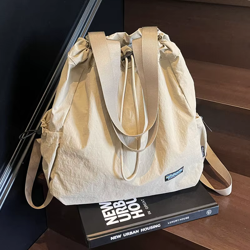Sac à main, couleur unie