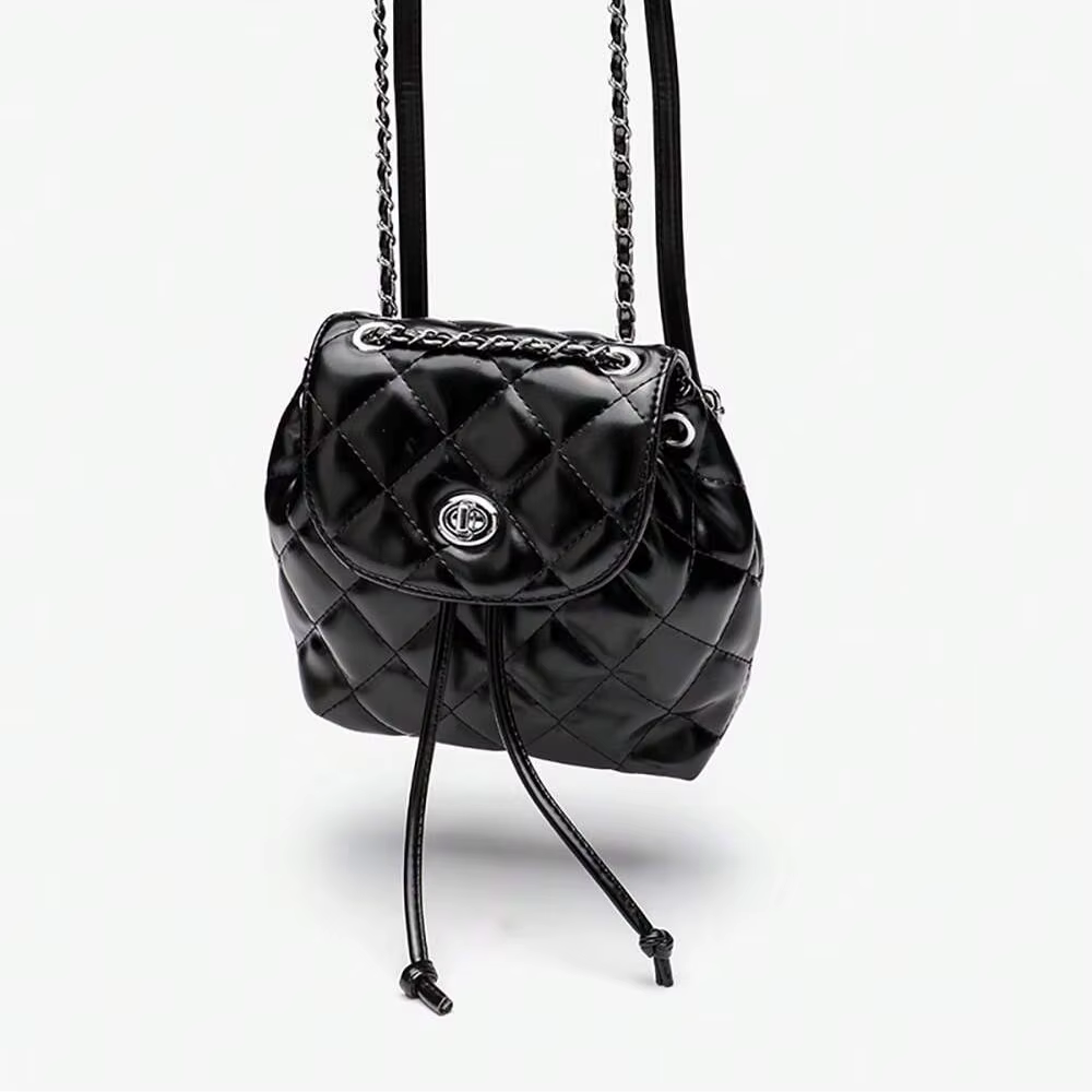 Sac à chaîne en diamant