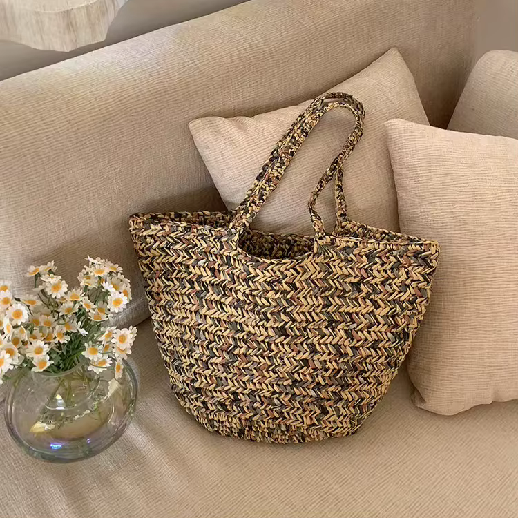 Nouveau Sac de Plage Tressé à la Main Tendance 2026 – Grand Sac Fourre-Tout Bohème Décontracté pour Voyage