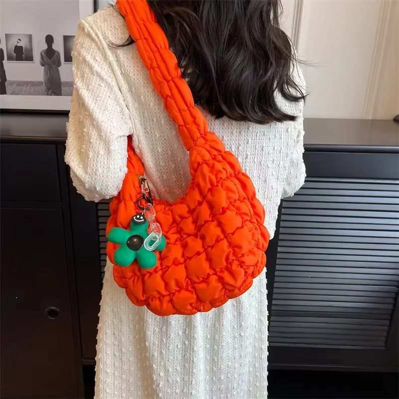 Sac pour femmes Version coréenne doux Girly Style sac à bandoulière mode décontracté bulle boulette sac pli nuage sacs