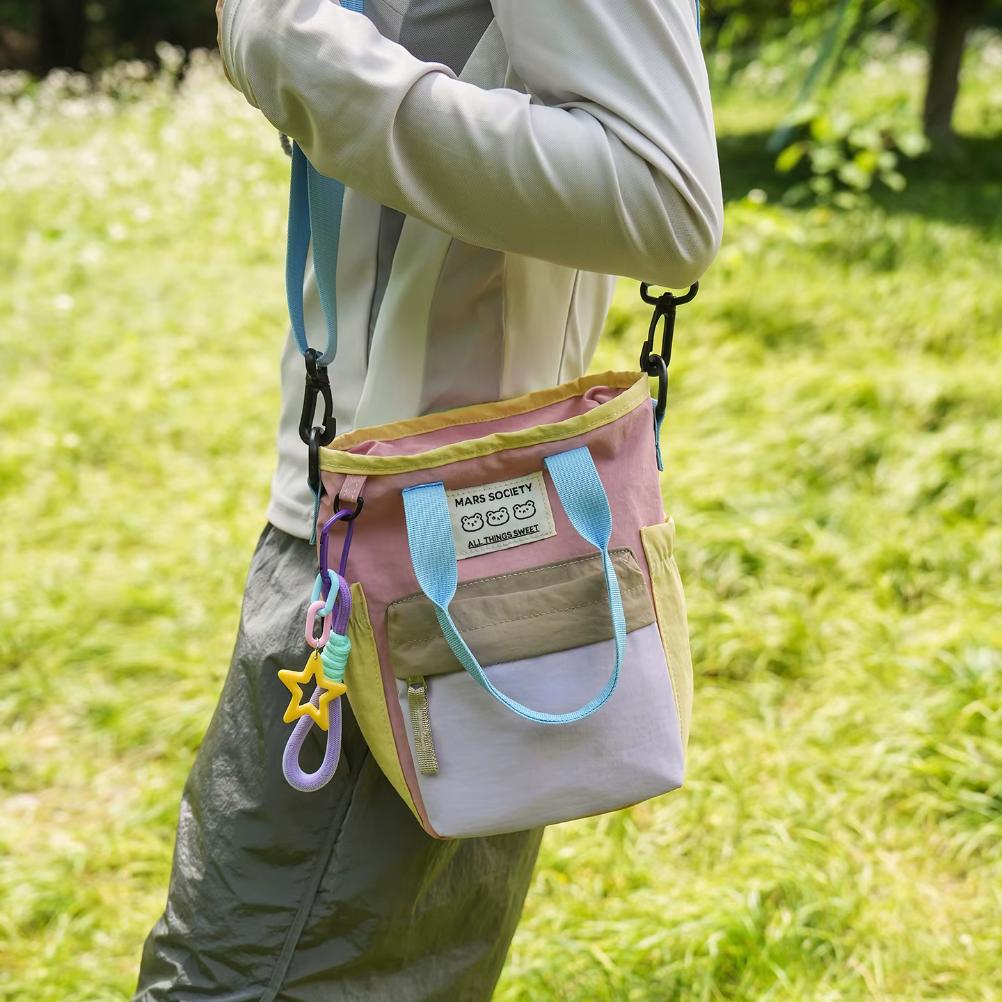 Nouveau Sac Seau en Toile Tendance 2026 pour Femme – Sac à Bandoulière Léger et Résistant au Quotidien – Collection Été