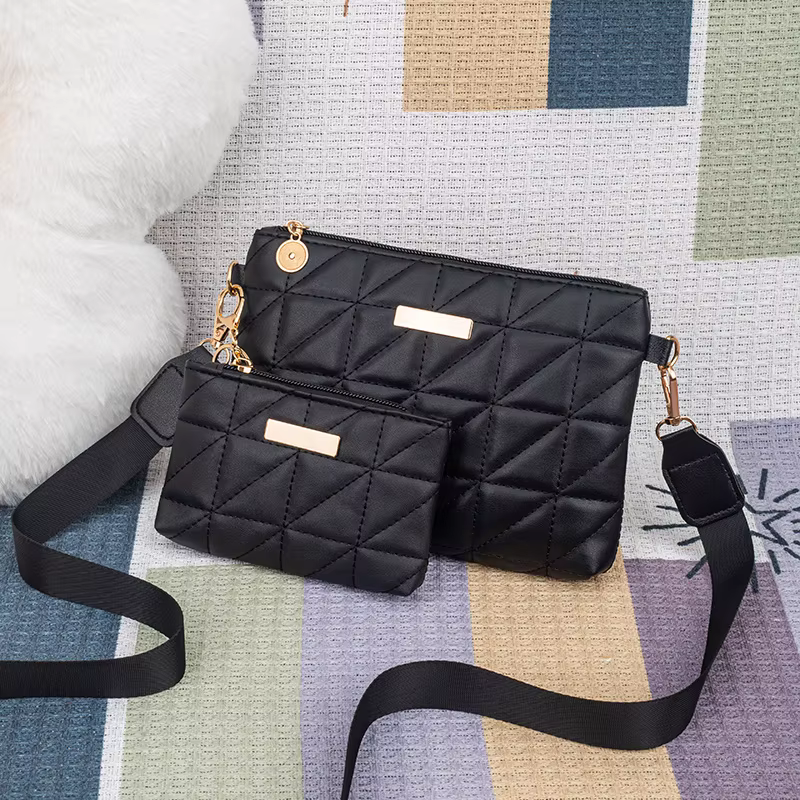 Sac à bandoulière pour femme de couleur unie avec un sentiment de design