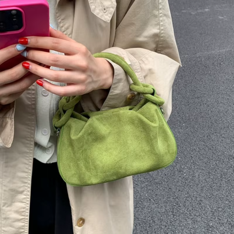 Petits sacs à bandoulière en cuir suédé tendance pour femmes 2026