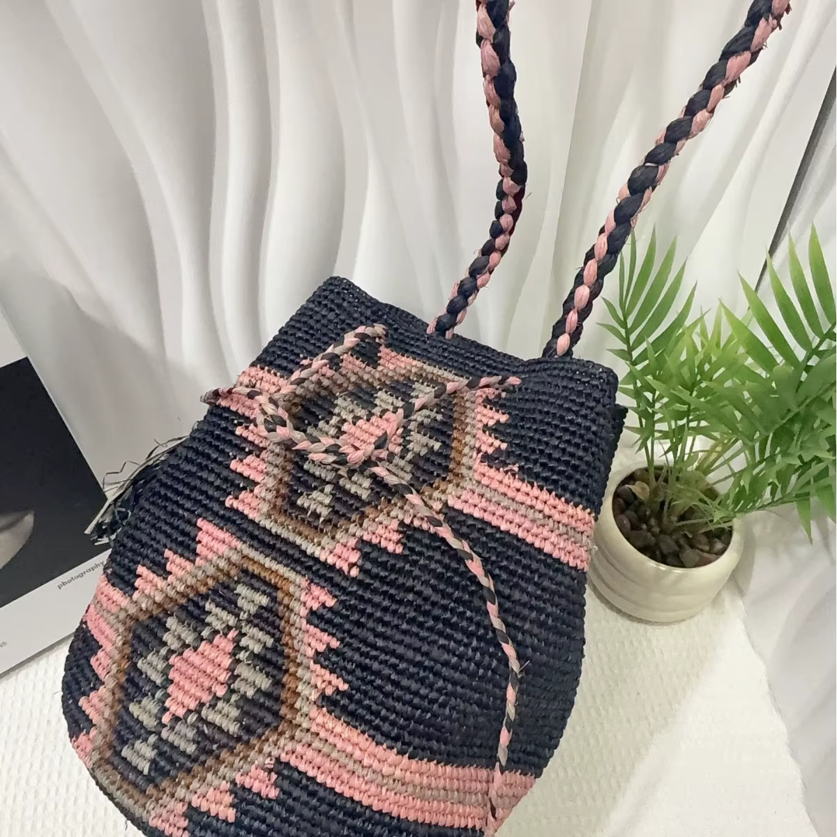 Sac à main en raphia crocheté à la main pour femme