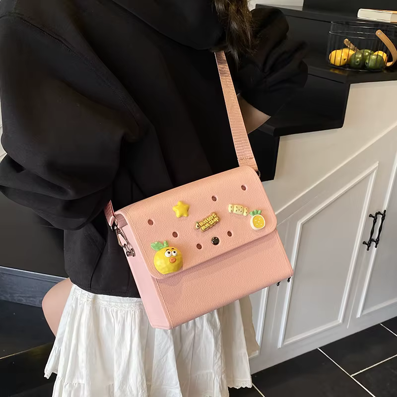 Sac messager léger et tendance en EVA perforé pour femme