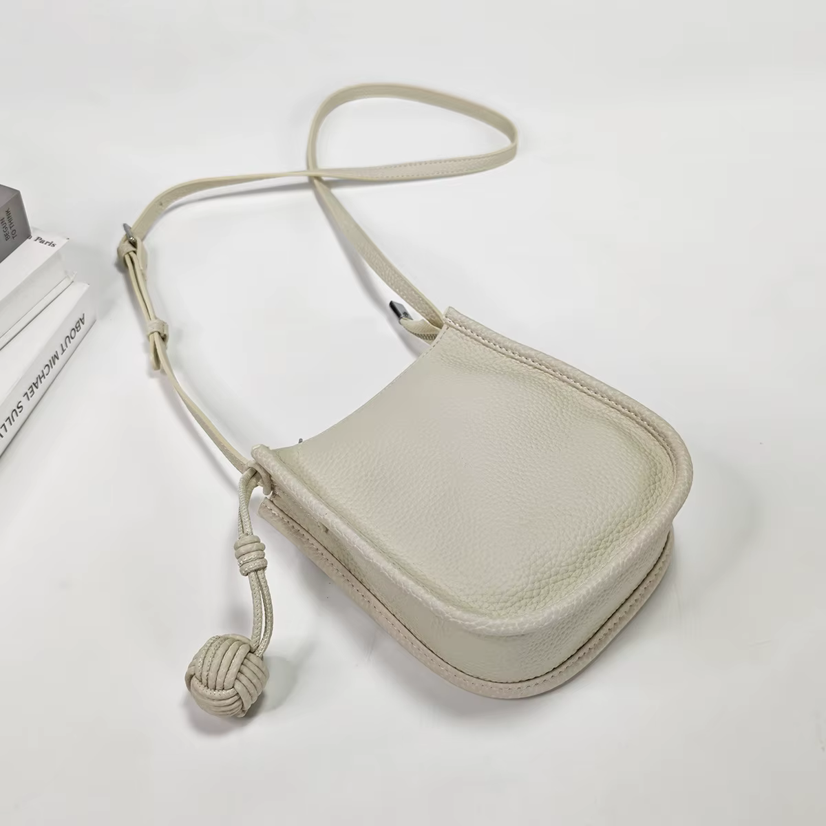 Sac seau en cuir véritable