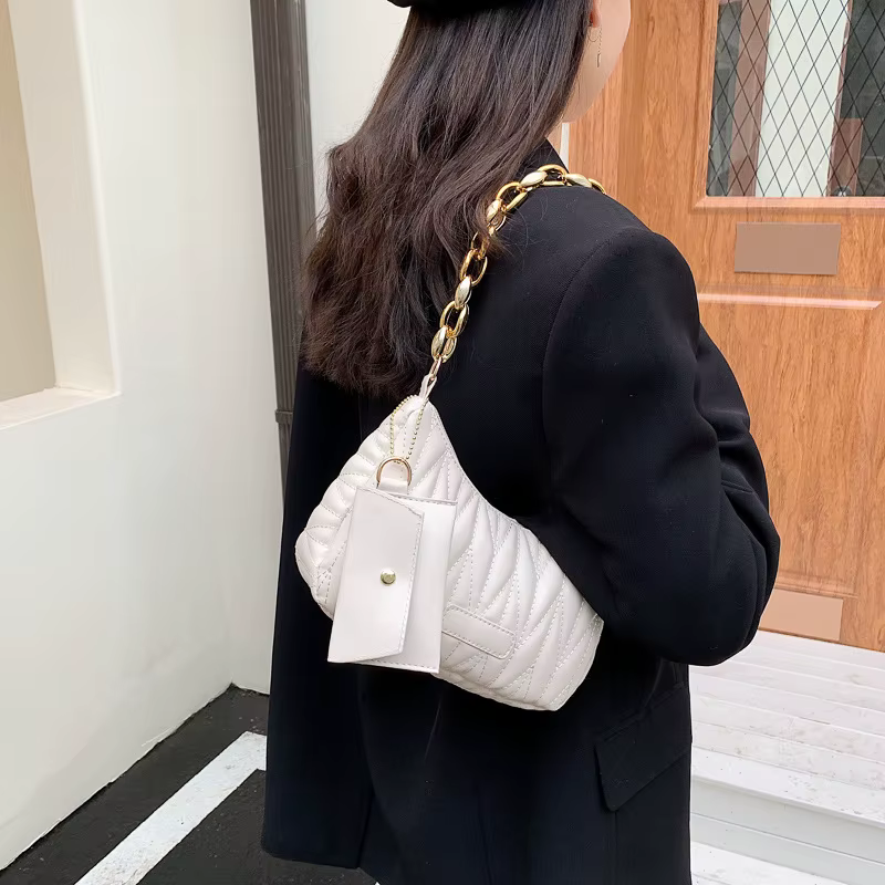 Sac en croissant froncé matelassé