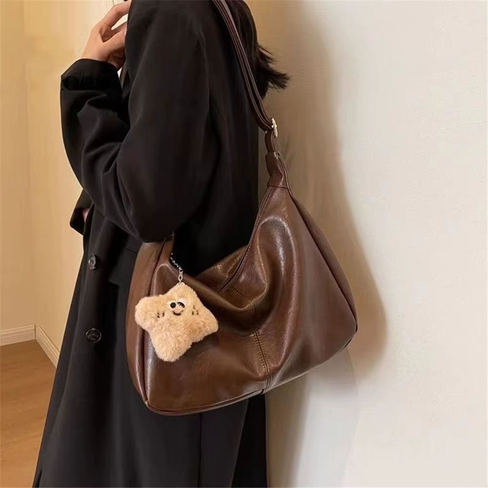 Sac à bandoulière ample en cuir PU pour femmes