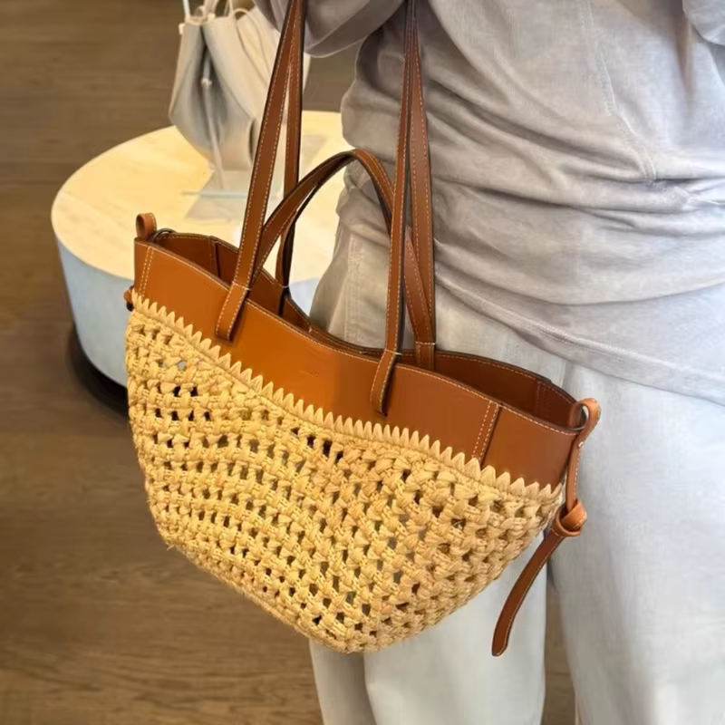 2025 Y2k rétro littéraire mode polyvalent sac fourre-tout décontracté sac à bandoulière grande capacité herbe tissé grand sac sac pour femme