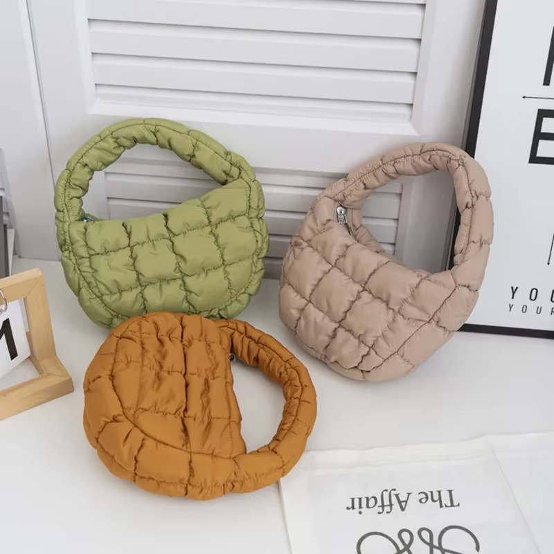 Sac à main tendance en nylon rembourré