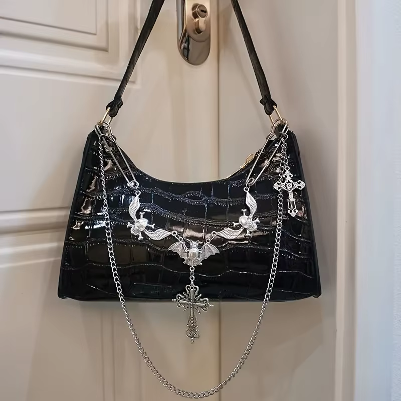 Sac à main gothique Y2K avec chaîne tête de mort et croix - Petit sac à bandoulière en similicuir style punk pour femme