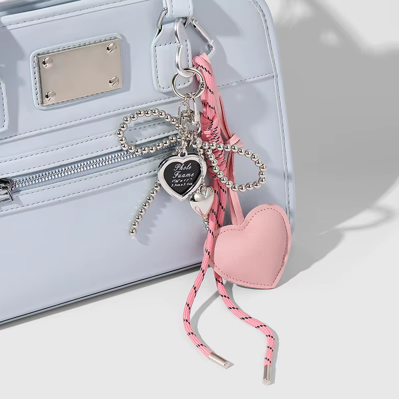 Porte-clés à pampilles en forme de cœur d'amour, breloque de luxe, fait à la main, créatif, nœud papillon, mignon, brillant, accessoires de sac