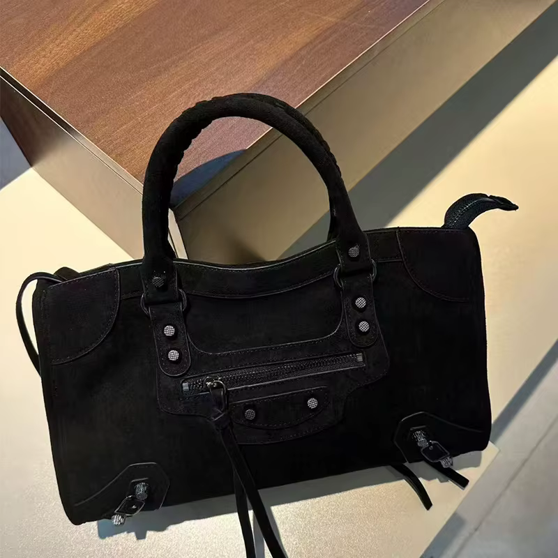 Paris Rivet Locomotive sac ins Spice Girl sac français Premium Sense rétro à la mode Portable oreiller sac une épaule sac à bandoulière