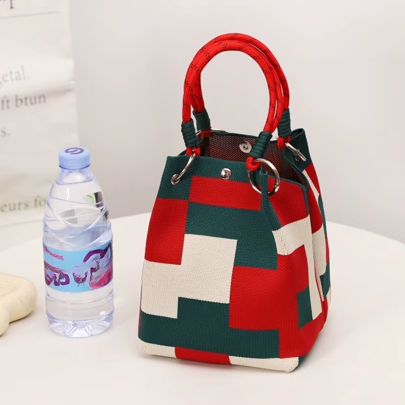 Sac à main rétro tricoté