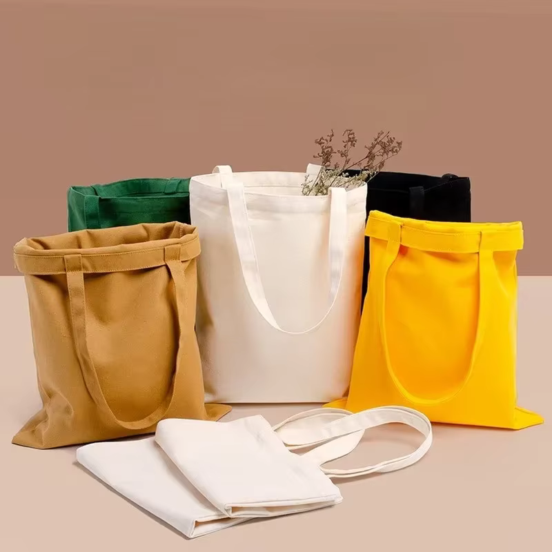 Créez votre propre design avec ce sac cadeau blanc réutilisable
