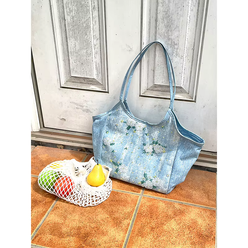 ELFSACK Sac fourre-tout à bandoulière en denim bleu clair avec broderie florale pour femme
