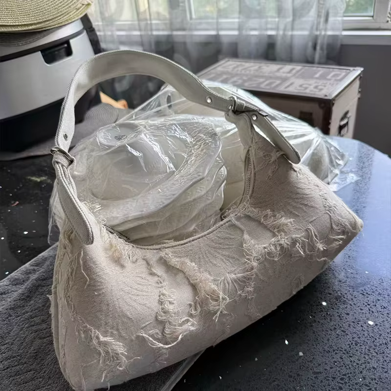 Sac fourre-tout à bandoulière en toile avec design patchwork