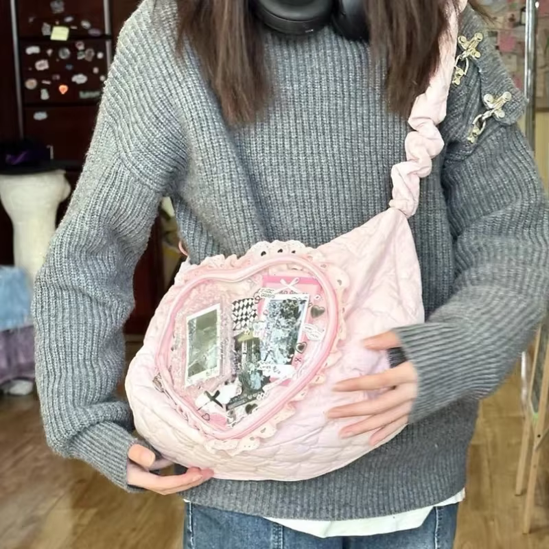 Sac à main rose plissé pour femmes