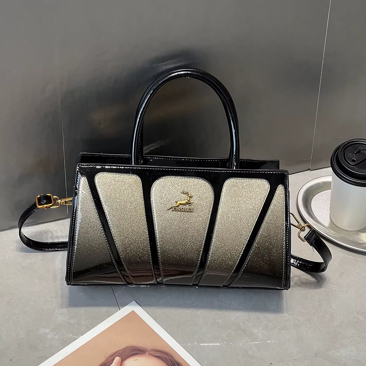 Sac à main rétro en cuir PU pour femmes, grande taille, épissage de colle, sac à bandoulière simple, Style pour les déplacements professionnels, nouvelle collection 2025