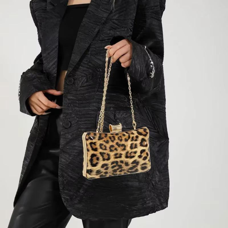 Sacs à main en forme de boîte en métal pour femmes