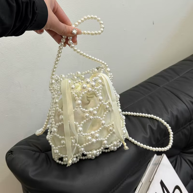 Sacs seau à perles blanches pour femmes
