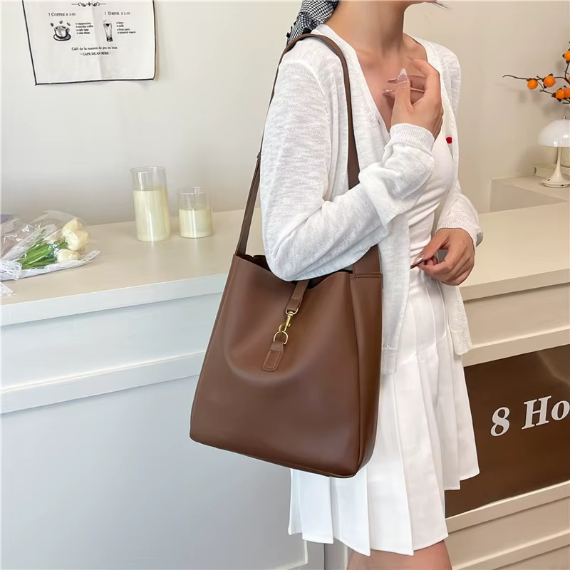 Sac Seau Tendance Femme 2026 Nouvelle Collection Printemps-Été Sac à Bandoulière Haut de Gamme pour Trajet Quotidien Grande Capacité Sac Croisé
