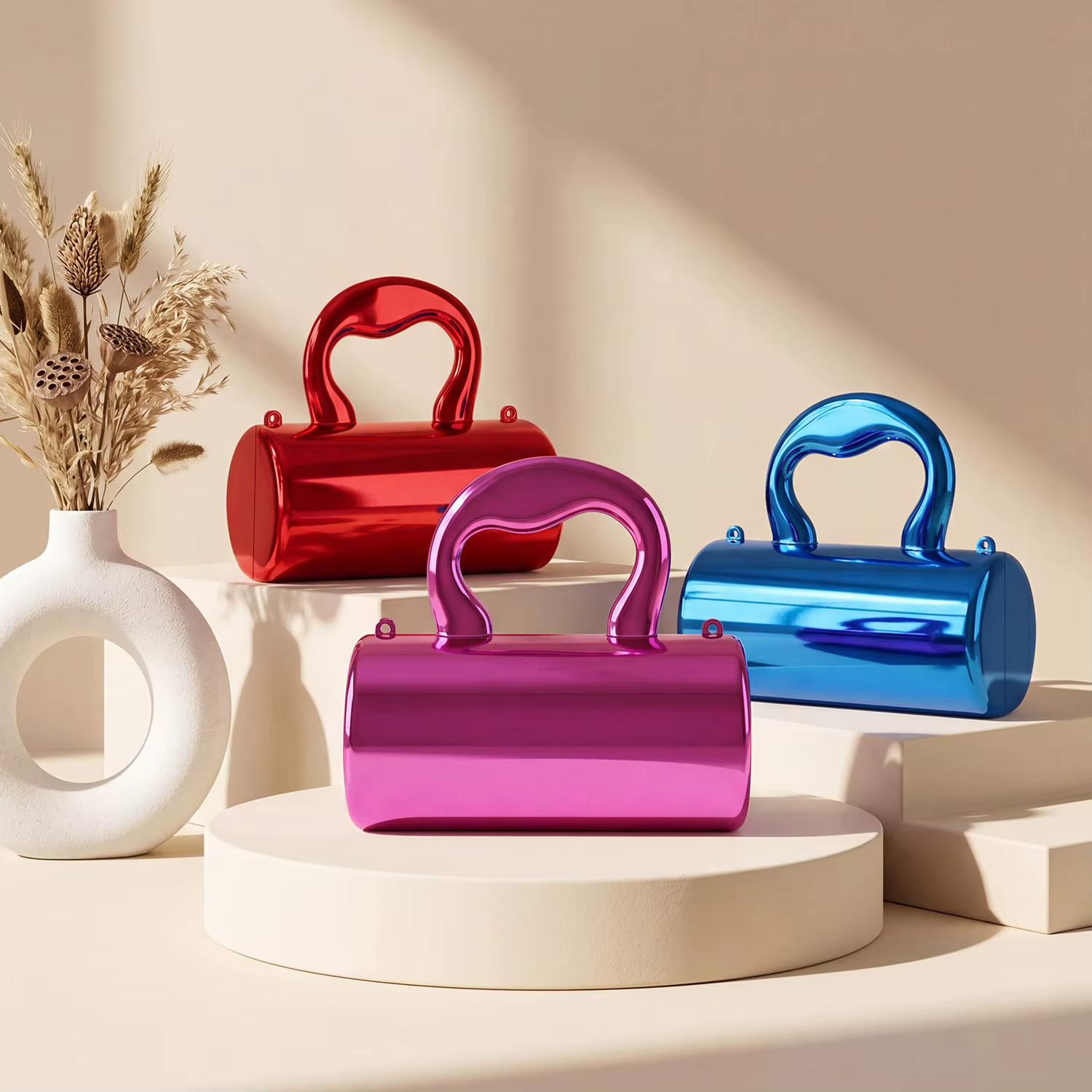 Mini pochette élégante pour femme en acrylique doré cylindrique avec une chaîne