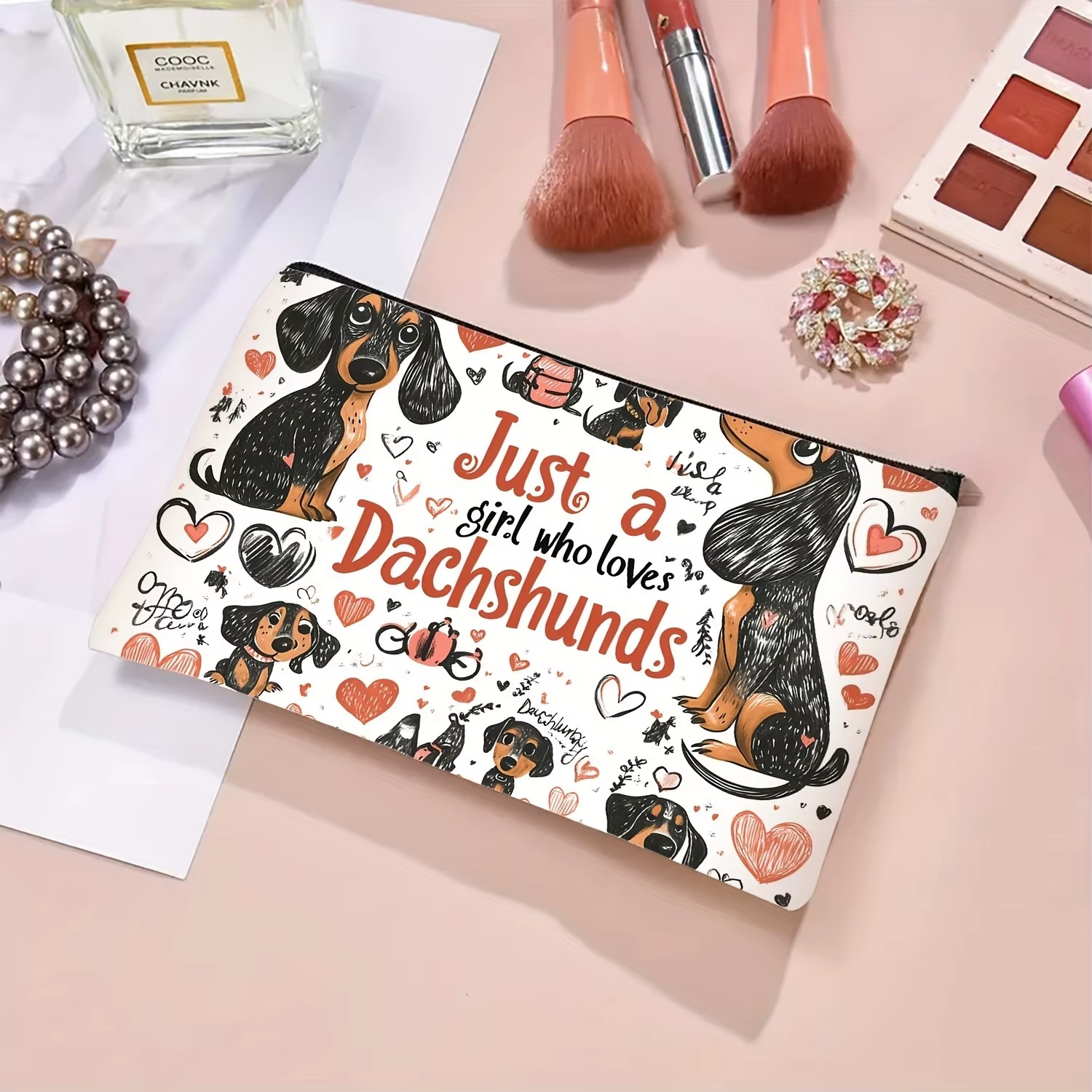 Trousse de maquillage teckel