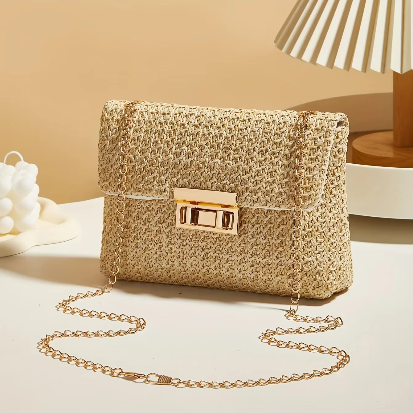 Sac à bandoulière tissé à la main en paille pour femmes