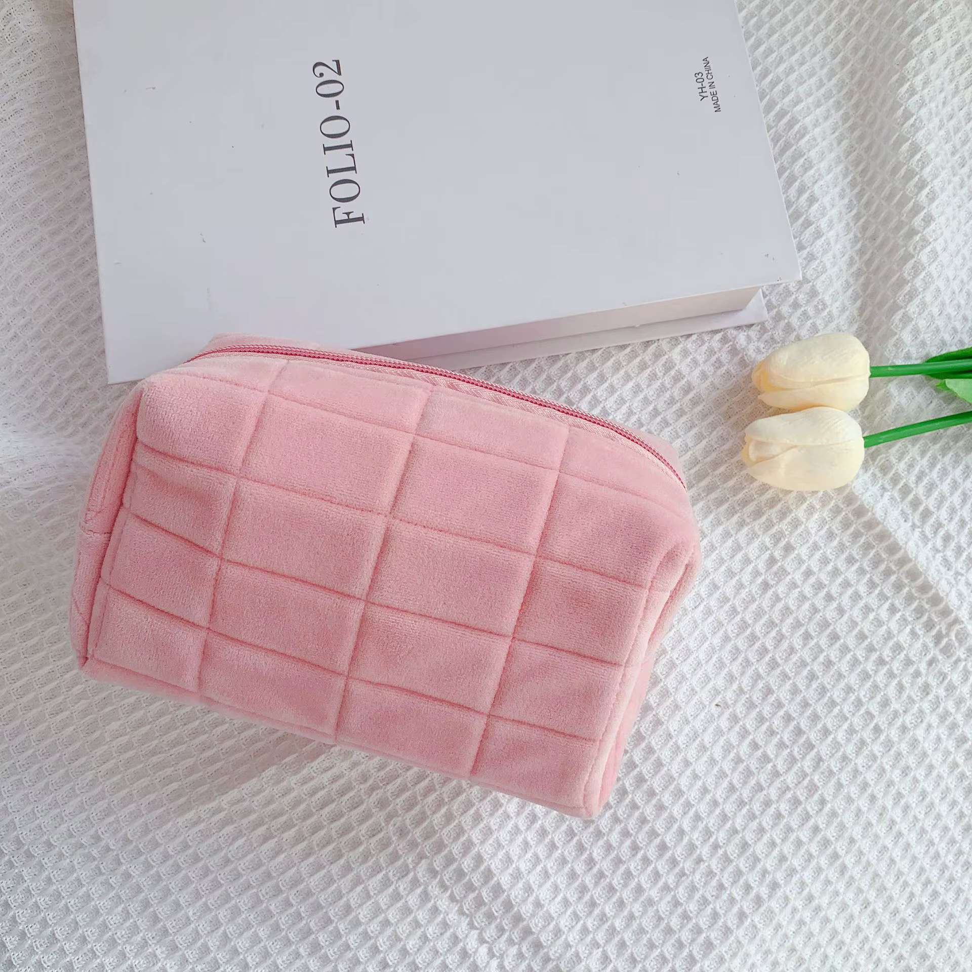 Trousse de maquillage en fourrure mignonne pour femmes