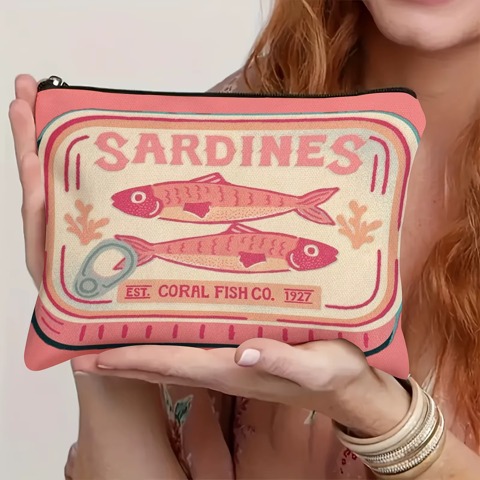 Pochette à fermeture éclair imprimée rose pour sardines fantaisistes